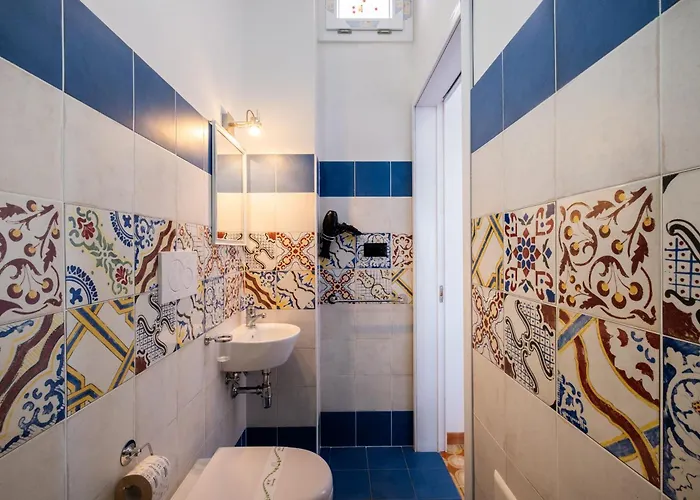 Gaudi - Sagrada Ferienhaus Sant Isidoro (Apulia)