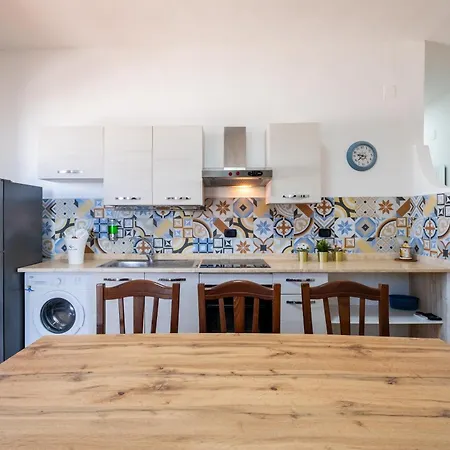 Gaudi - Sagrada Holiday home Sant Isidoro (Apulia)
